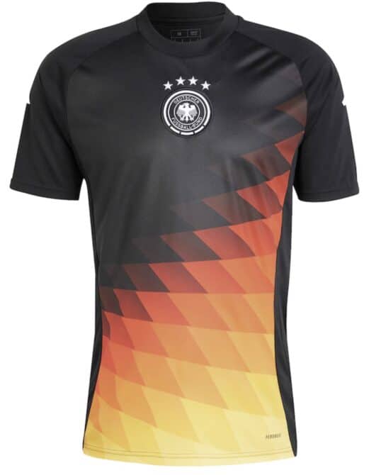 Das neue 3.DFB Trikot als Pre Match Trikot