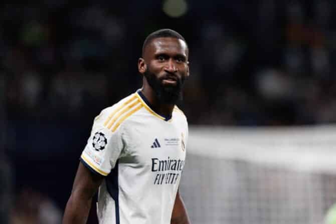 Antonio Rüdiger im Real Madrid Trikot in der Champions League 2024/2025 (Maciej Rogowski)